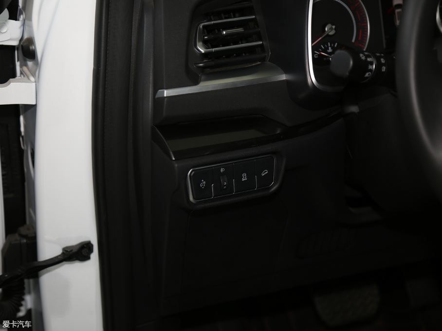 2018H6 {(ln)(bio) 1.5TԄӳA