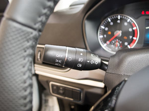 2018{ \Ӱ1.5T քӃ򌾫Ӣ п؅^