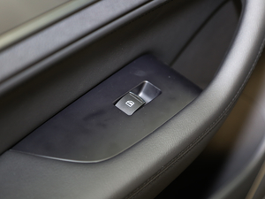 2018{ \Ӱ1.5T քӃ򌾫Ӣ п؅^