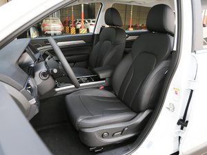 2018款运动版 1.5T 手动两驱精英型 主驾驶座椅