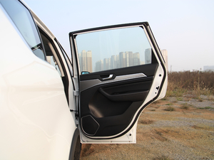 2018\Ӱ 1.5T ԄӃ(q)Ӣ g