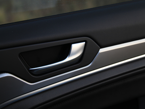 2018\Ӱ 1.5T ԄӃ򌾫Ӣ g