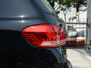 2018{ \Ӱ1.5T ԄӃ򌾫Ӣ ^