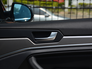 2018{ \Ӱ1.5T ԄӃ򌾫Ӣ g