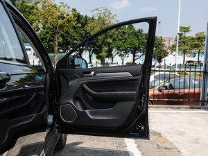 2018{ \Ӱ1.5T ԄӃ򌾫Ӣ g