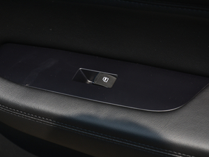 2018{ \Ӱ1.5T ԄӃ򌾫Ӣ g