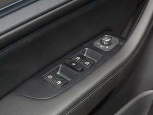 2018{(ln)(bio) \(yn)(dng)1.5T Ԅ(dng)(q)Ӣ {܇ƅ^(q)	