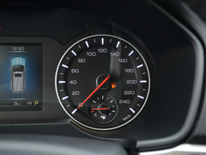 2018{ \Ӱ1.5T ԄӃ򌾫Ӣ п؅^