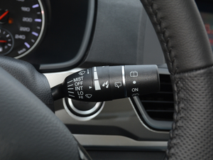 2018{ \Ӱ1.5T ԄӃ򌾫Ӣ п؅^