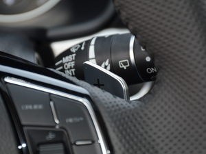 2018{ \Ӱ1.5T ԄӃ򌾫Ӣ п؅^