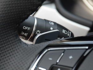 2018{ \Ӱ1.5T ԄӃ򌾫Ӣ п؅^