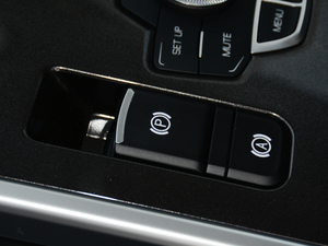 2018{ \Ӱ1.5T ԄӃ򌾫Ӣ v܇Ƅ