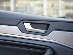 2018{ \Ӱ1.5T ԄӃ򌾫Ӣ g