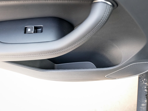 2018{ \Ӱ1.5T ԄӃ򌾫Ӣ g