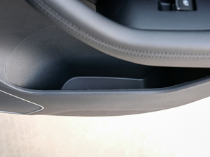 2018{ \Ӱ1.5T ԄӃ򌾫Ӣ g