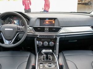 2018款蓝标 运动版1.5T 自动两驱精英型 中控台