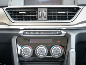 2018{ \Ӱ1.5T ԄӃ򌾫Ӣ {L