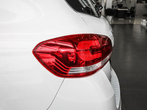 2018{ \Ӱ1.5T ԄӃ򌾫Ӣ ^