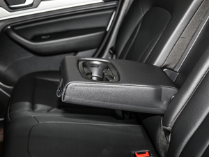 2018{ \Ӱ1.5T ԄӃ򌾫Ӣ 