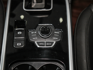 2018{ \Ӱ1.5T ԄӃ򌾫Ӣ п؅^