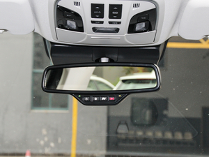 2018款红标 2.0T 自动豪华型 车内后视镜