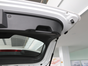 2018款蓝标 1.5T 自动豪华型 空间座椅