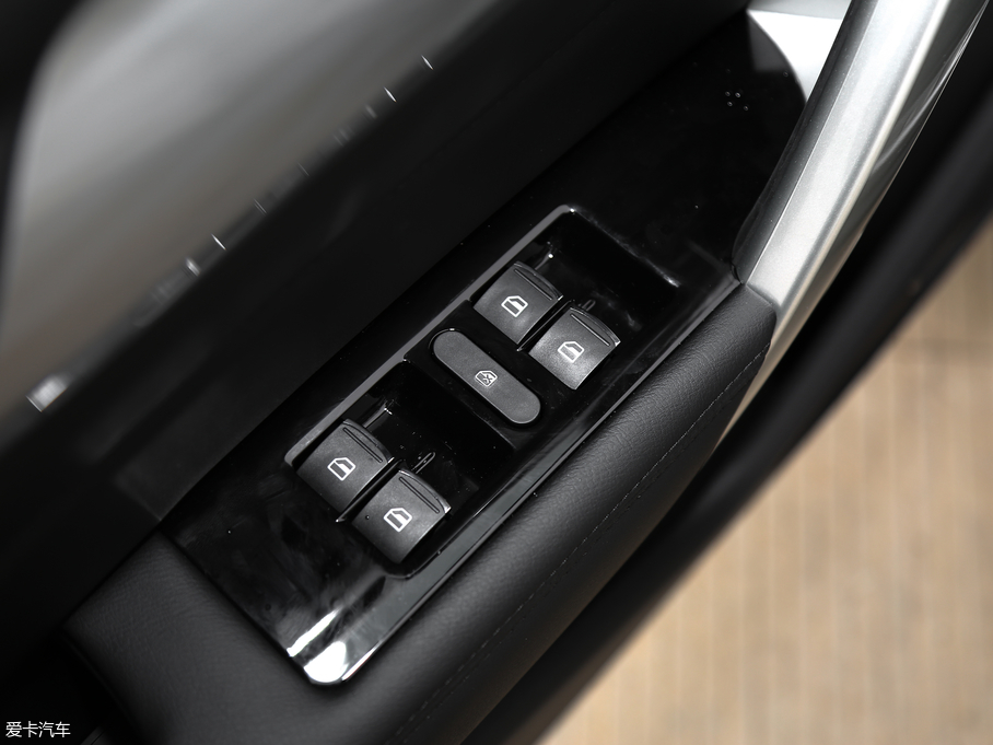 2018H2 { 1.5T ԄӾӢ