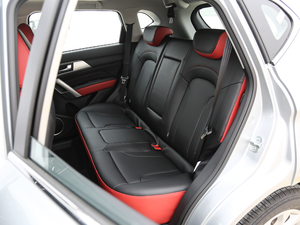 2018款红标 1.5T 手动精英型 后排座椅