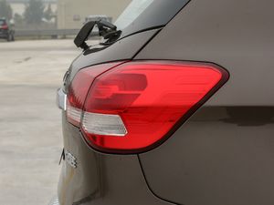 2018{ 1.5T ԄF (ji)^