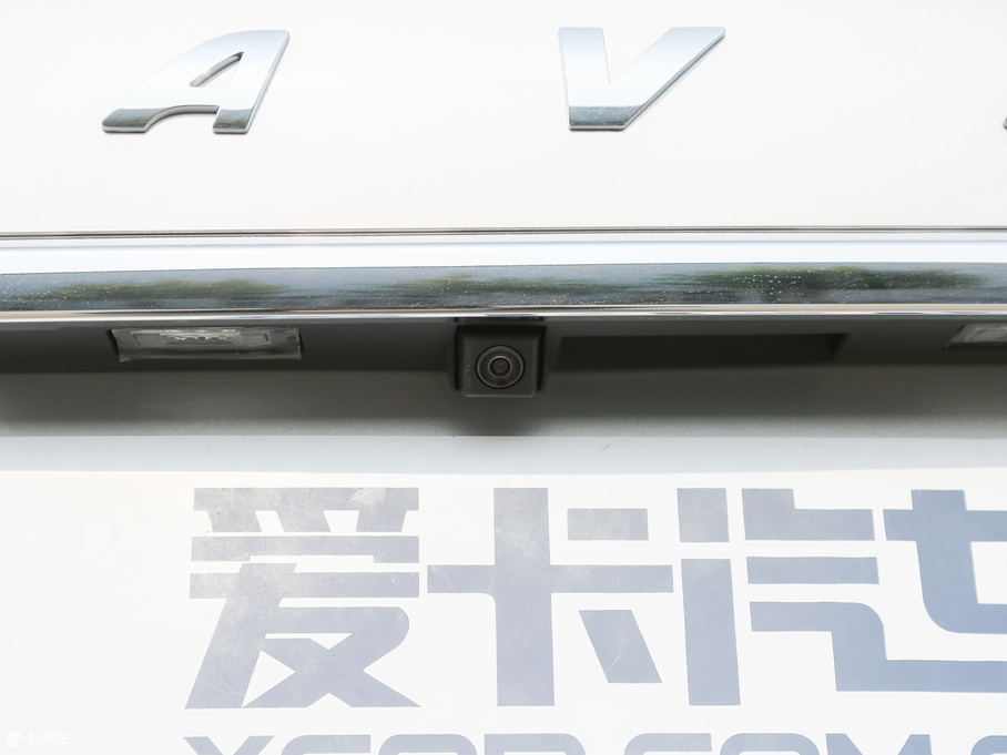 2018�����H2s �{�� 1.5T �ԄӺ��A��