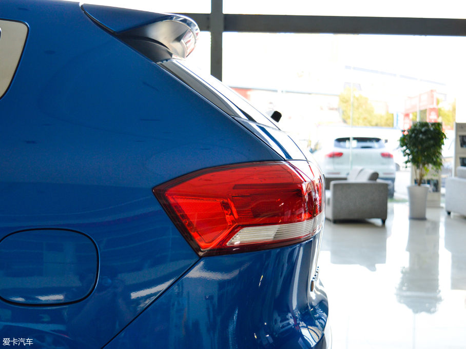 2018�����H2s �t�� 1.5T �ԄӺ��A��