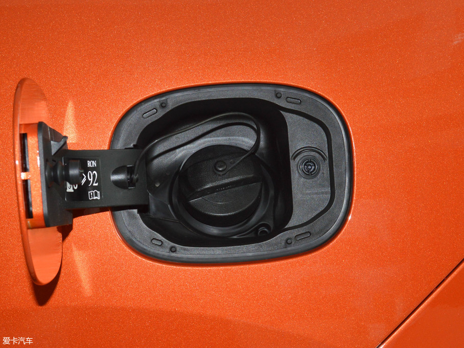 2018�����H2s �{�� 1.5T �ԄӾ�Ӣ��