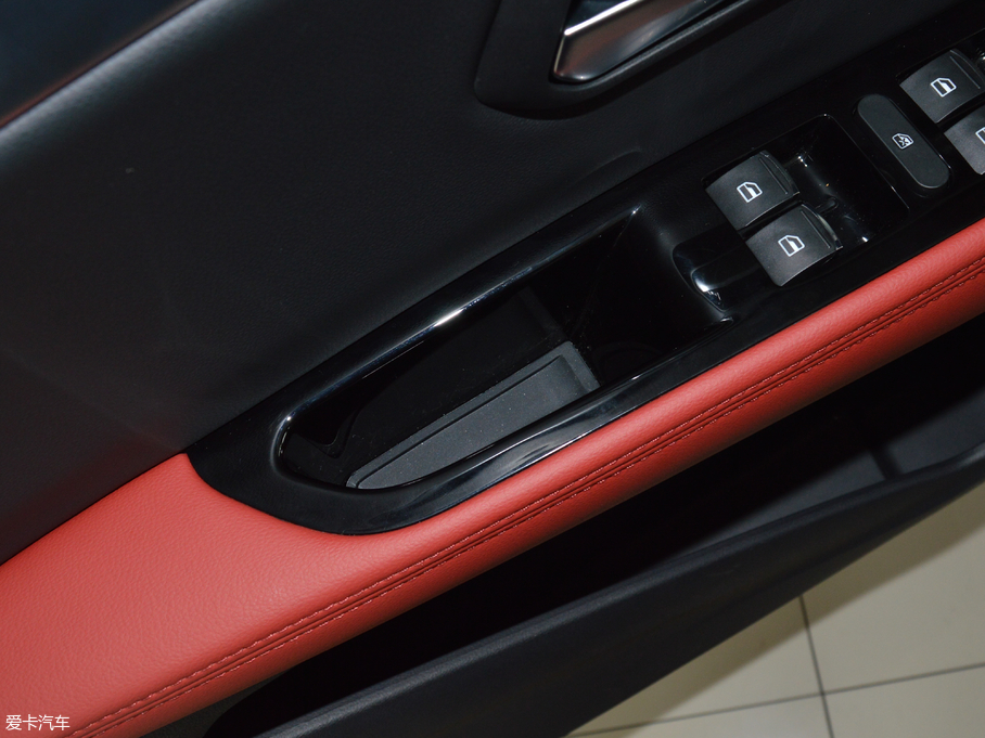 2018H2s { 1.5T ԄӾӢ