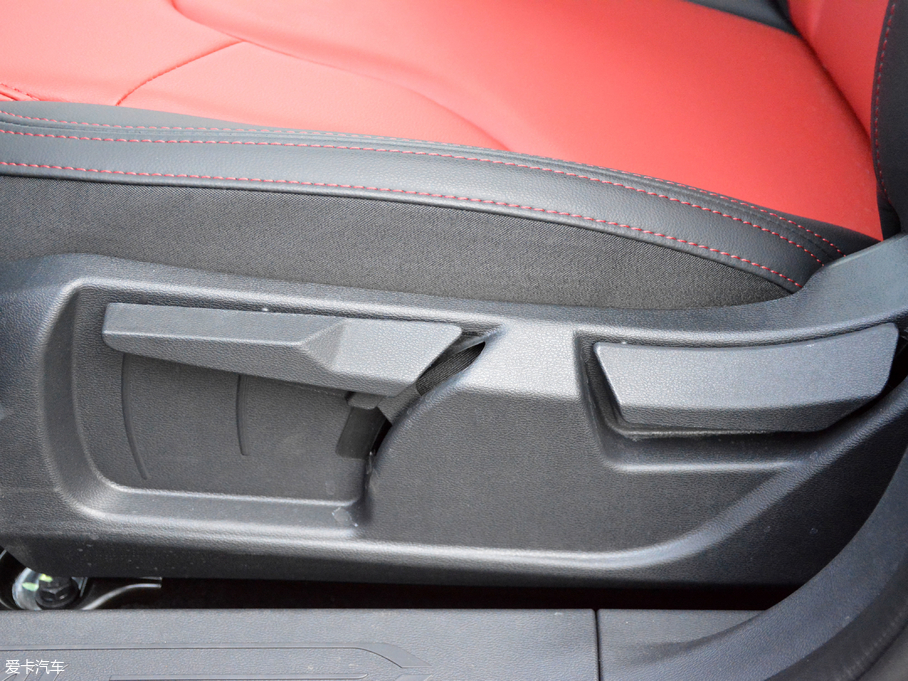 2018�����H2s �{�� 1.5T �Ԅ����m��