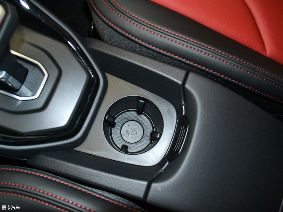 2018�����H2s �t��(bi��o) 1.5T �ԄӾ�Ӣ��