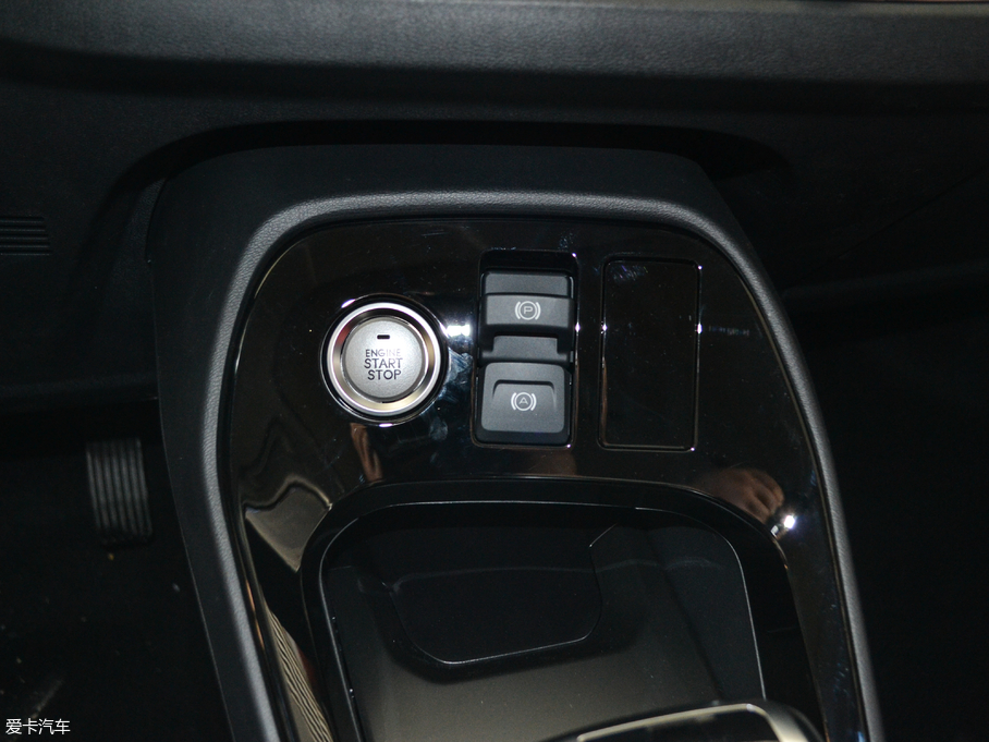 2018�����H2s �t�� 1.5T �ԄӾ�Ӣ��