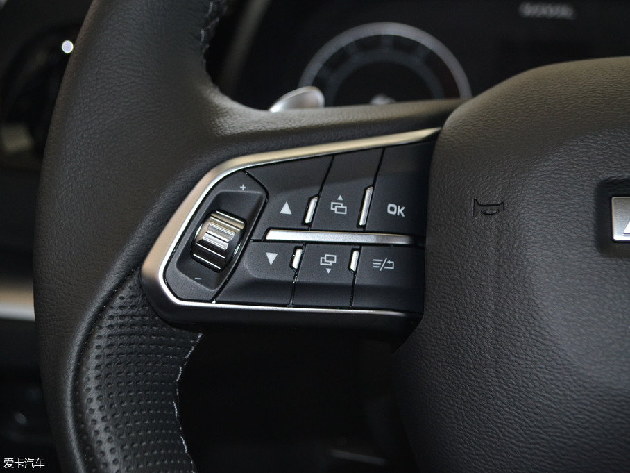 2018�����H2s �t�� 1.5T �ԄӾ�Ӣ��