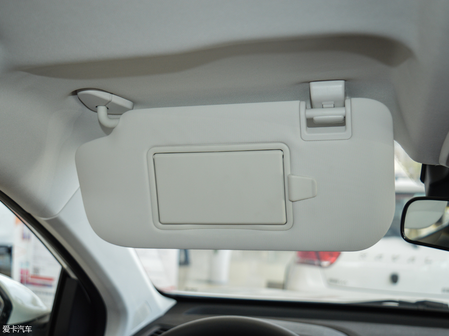 2018�����H2s �t�� 1.5T �ԄӺ��A��