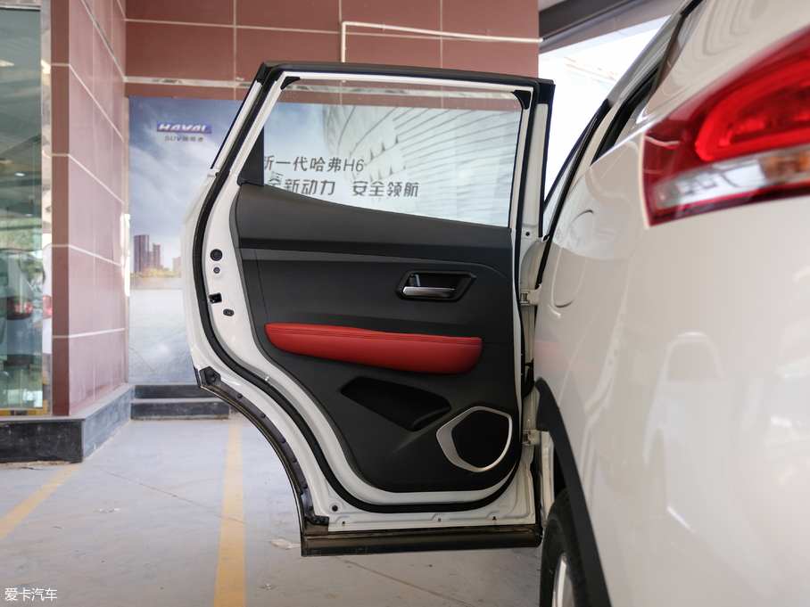 2018H2s { 1.5T ԄӾӢ