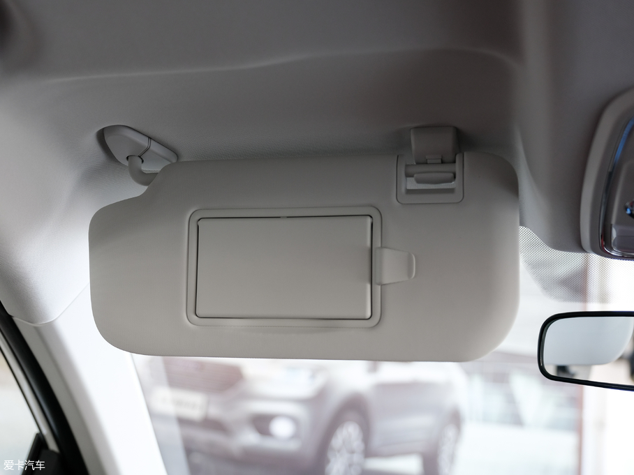 2018H2s { 1.5T ԄӾӢ