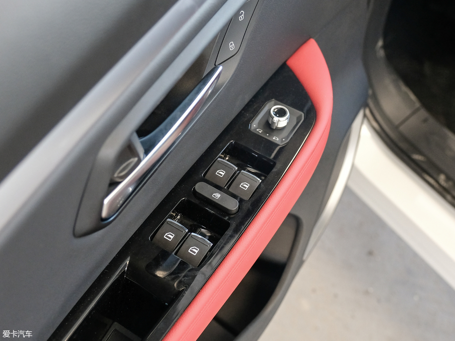 2018H2s { 1.5T ԄӾӢ