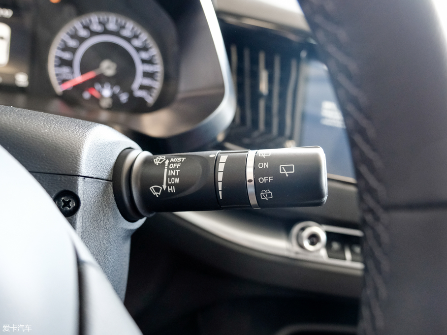 2018�����H2s �{�� 1.5T �ԄӾ�Ӣ��