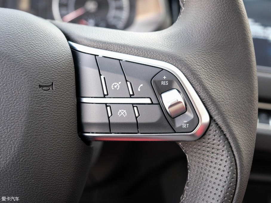 2018�����H2s �{�� 1.5T �քӾ�Ӣ��