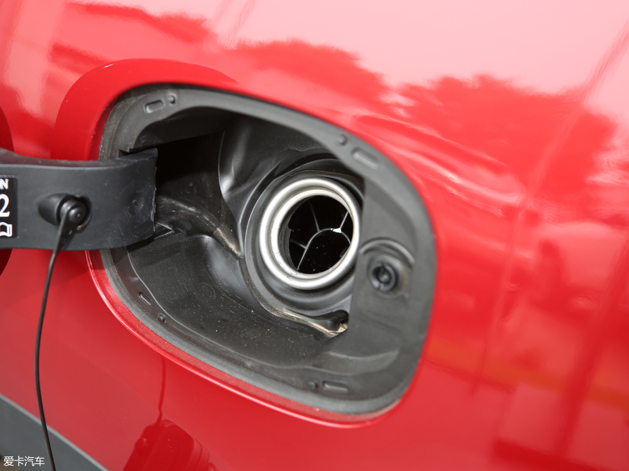 2018H2s { 1.5T ԄӺA