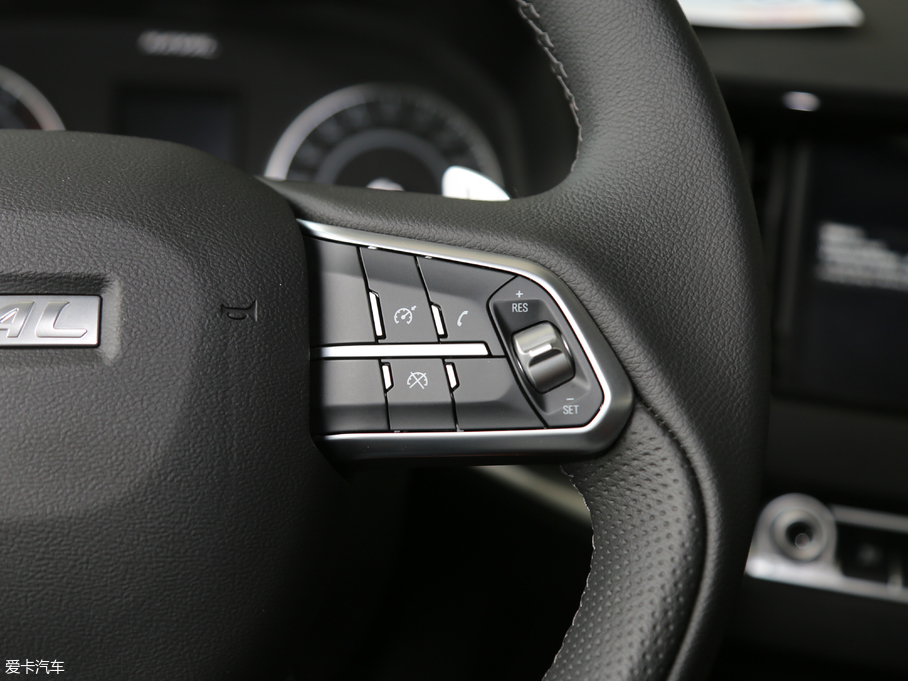 2018�����H2s �{�� 1.5T �ԄӺ��A��