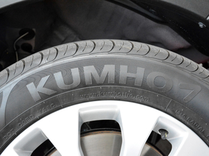 2018款蓝标 1.5T 自动舒适型 轮胎品牌