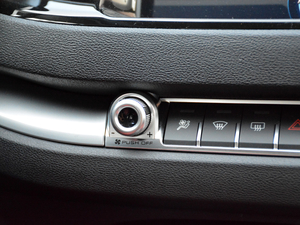 2018{ 1.5T Ԅm п؅^