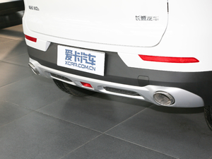 2018款1.5T 自动风尚型 排气管