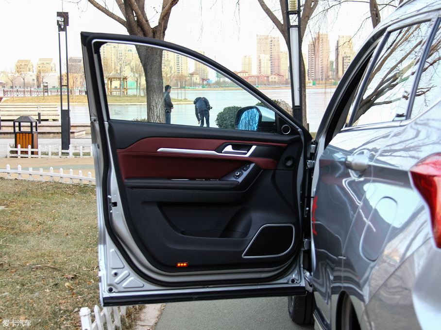 2018�����H6 Coupe �t��(bi��o) 1.5T �Ԅ�(d��ng)���(q��)������