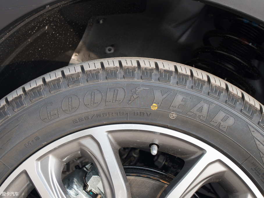 2018H6 Coupe { 1.5T ԄӃ򌳬